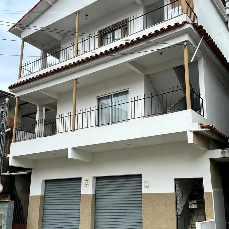 Apartamento com 3 quartos e varanda no Aeroporto